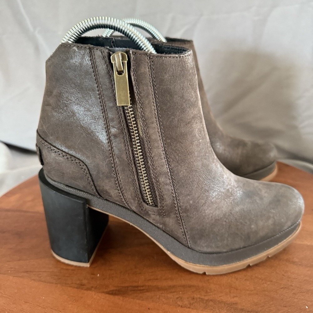 Sorel Dark Brown Ankle Booties with Zipper